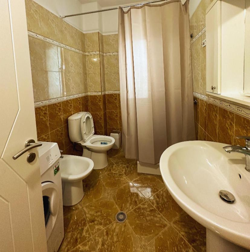 Vlora Apartment Rentals * Vlorë