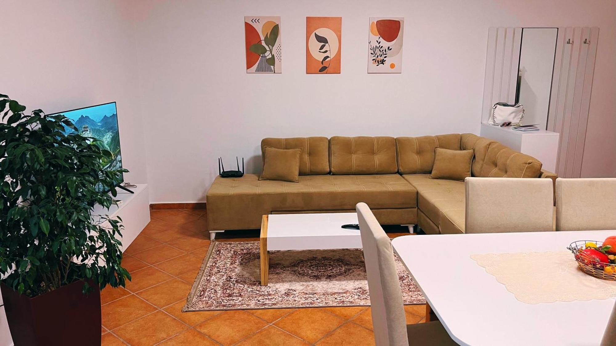 Vlora Apartment Rentals Apartment *
